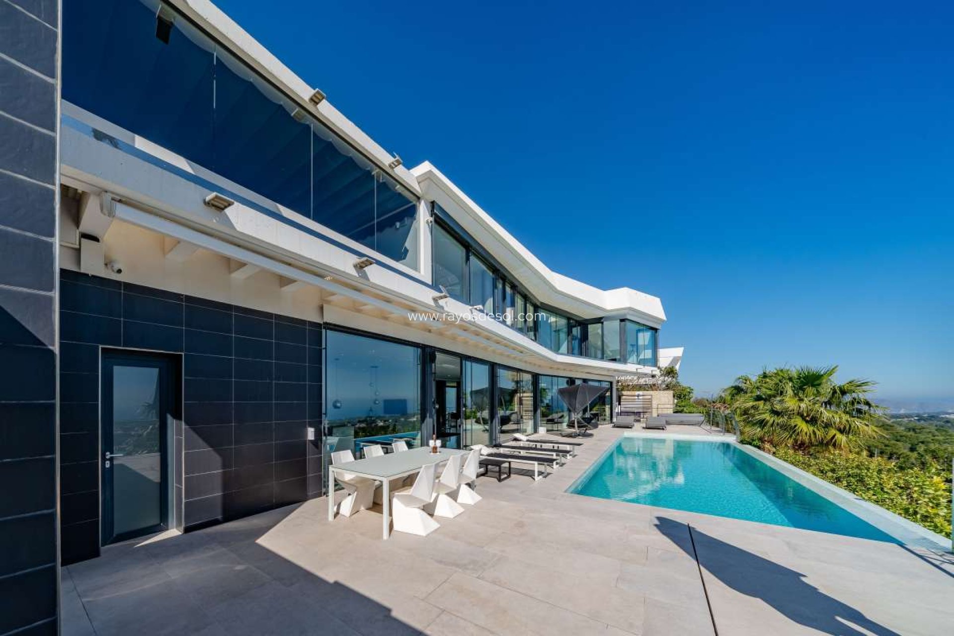 Resale - Villa - Calpe
