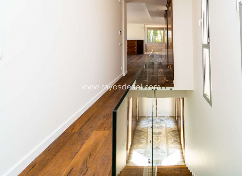 Resale - Villa - Calpe