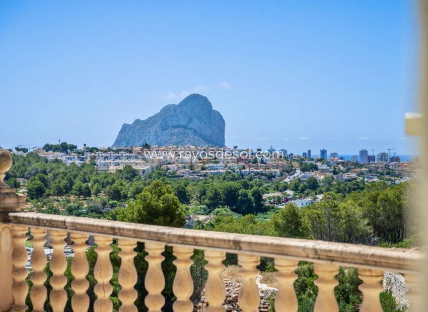 Resale - Villa - Calpe