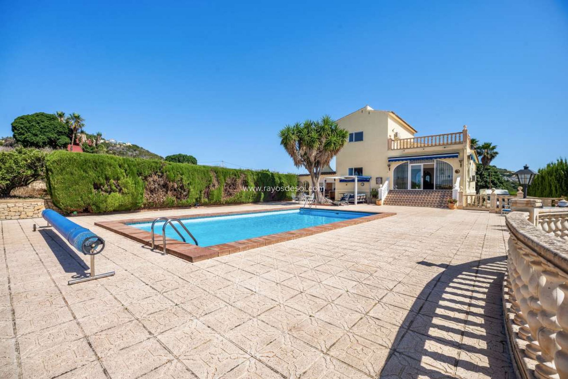 Resale - Villa - Calpe