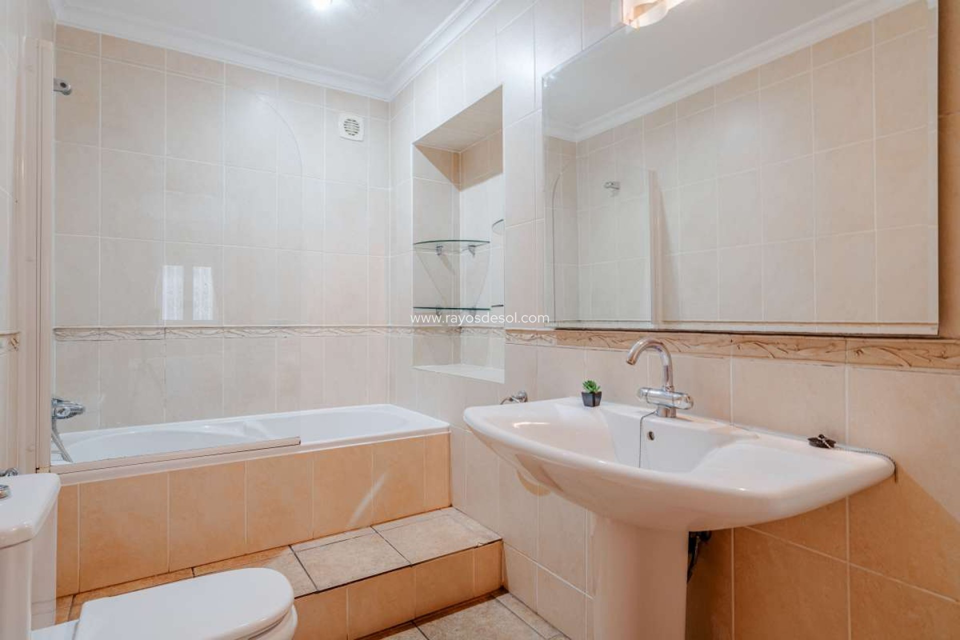 Resale - Villa - Calpe