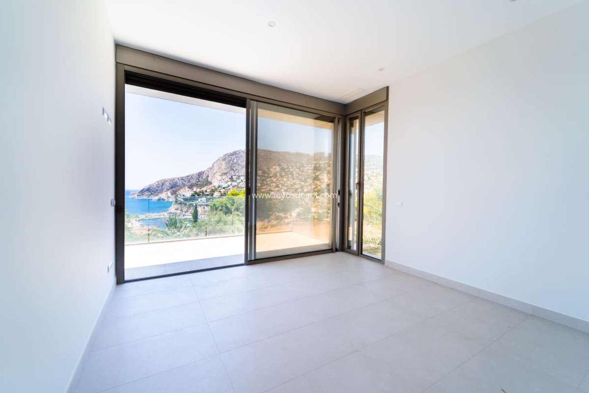 Resale - Villa - Calpe