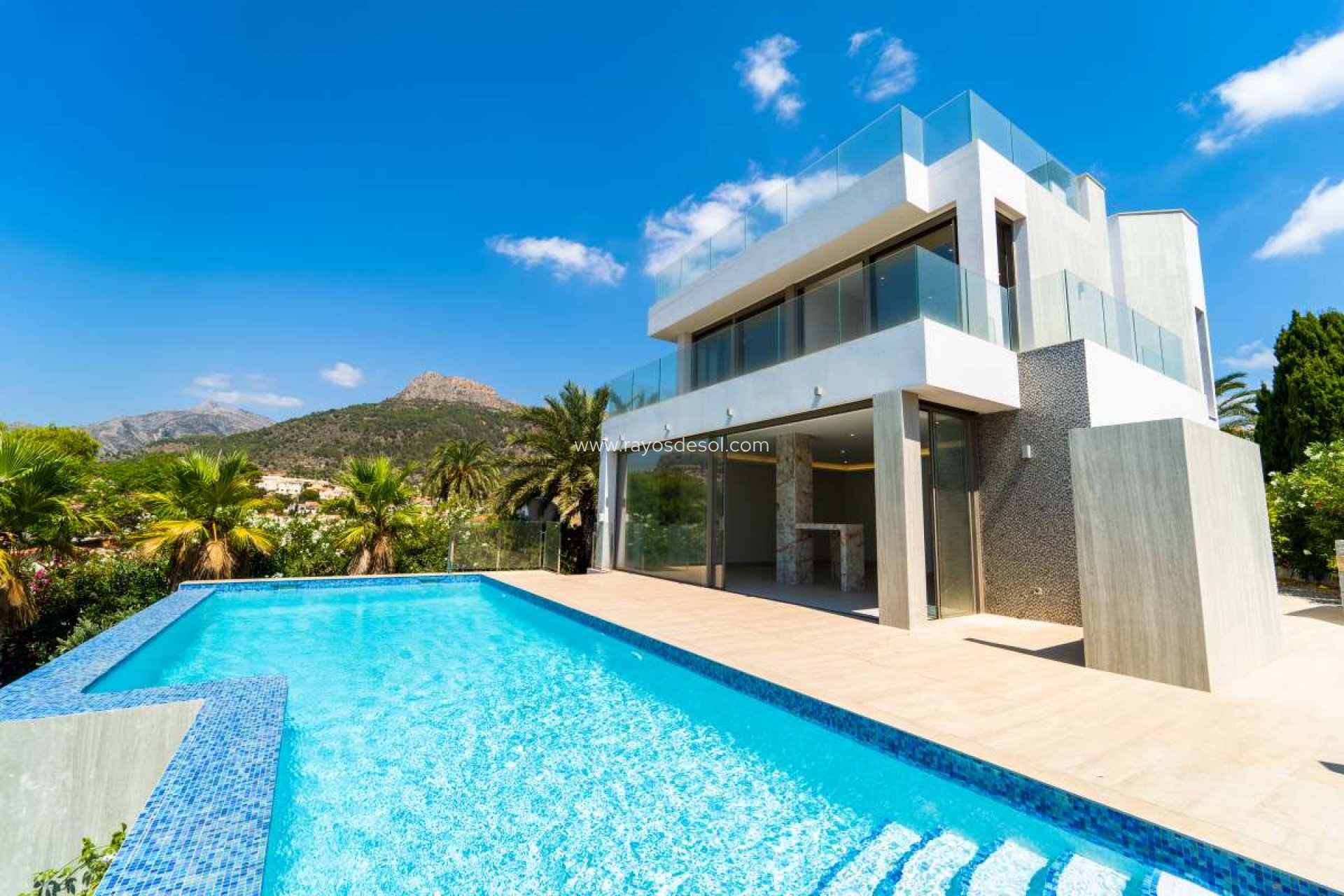 Resale - Villa - Calpe