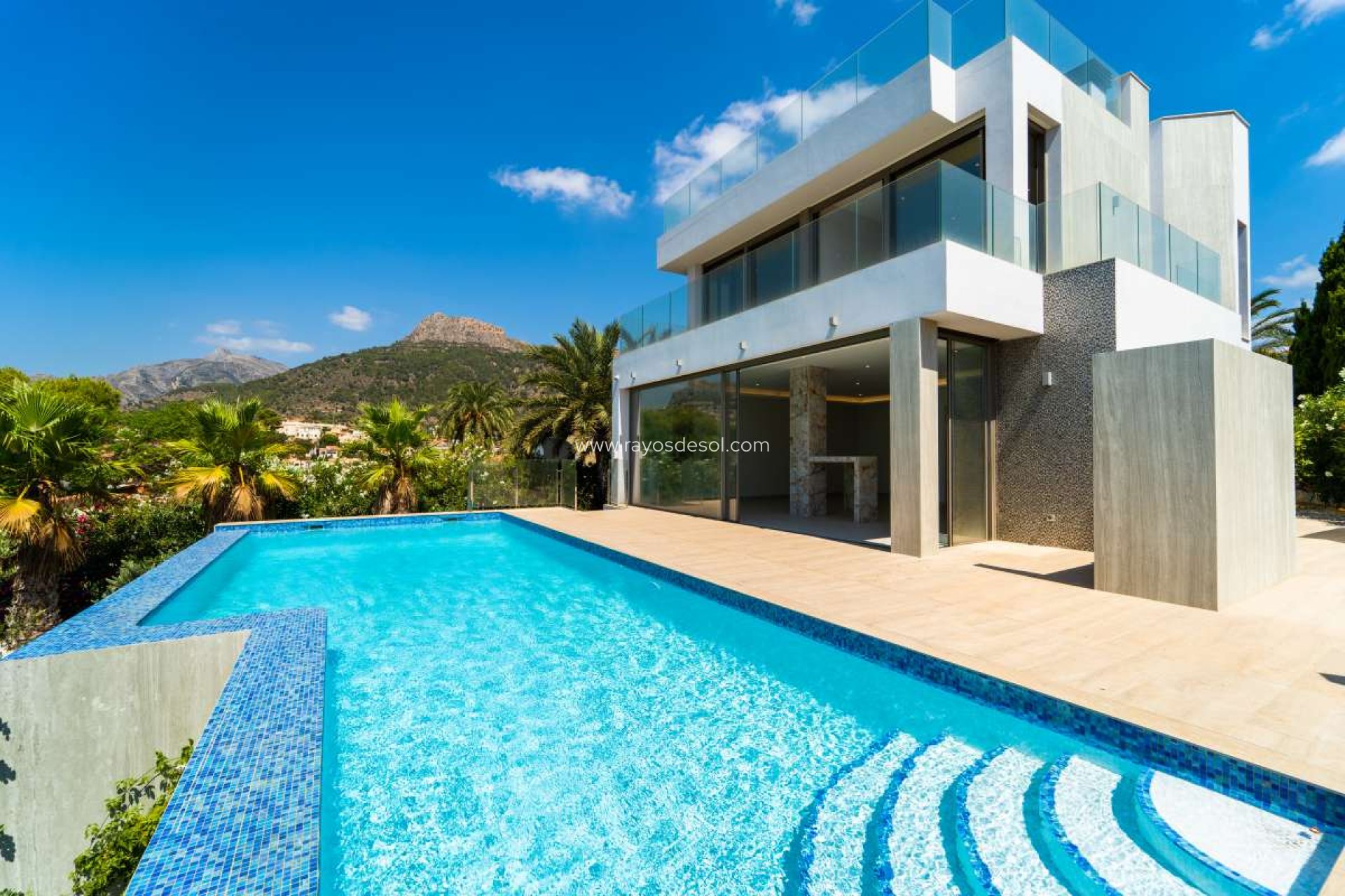 Resale - Villa - Calpe