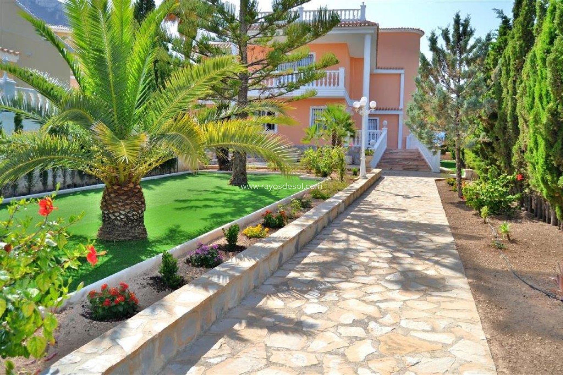 Resale - Villa - Calpe