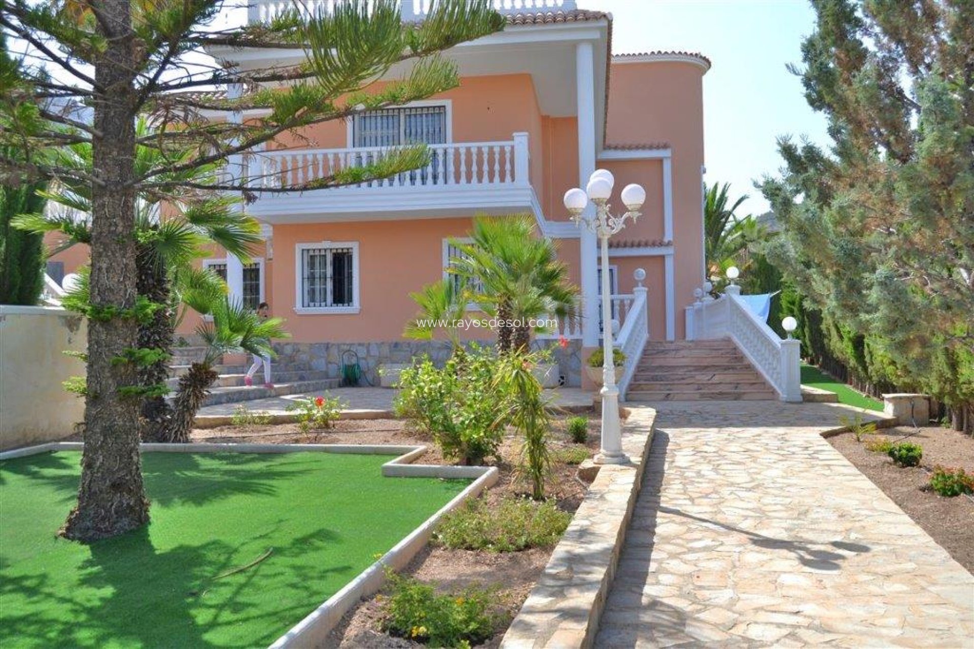 Resale - Villa - Calpe