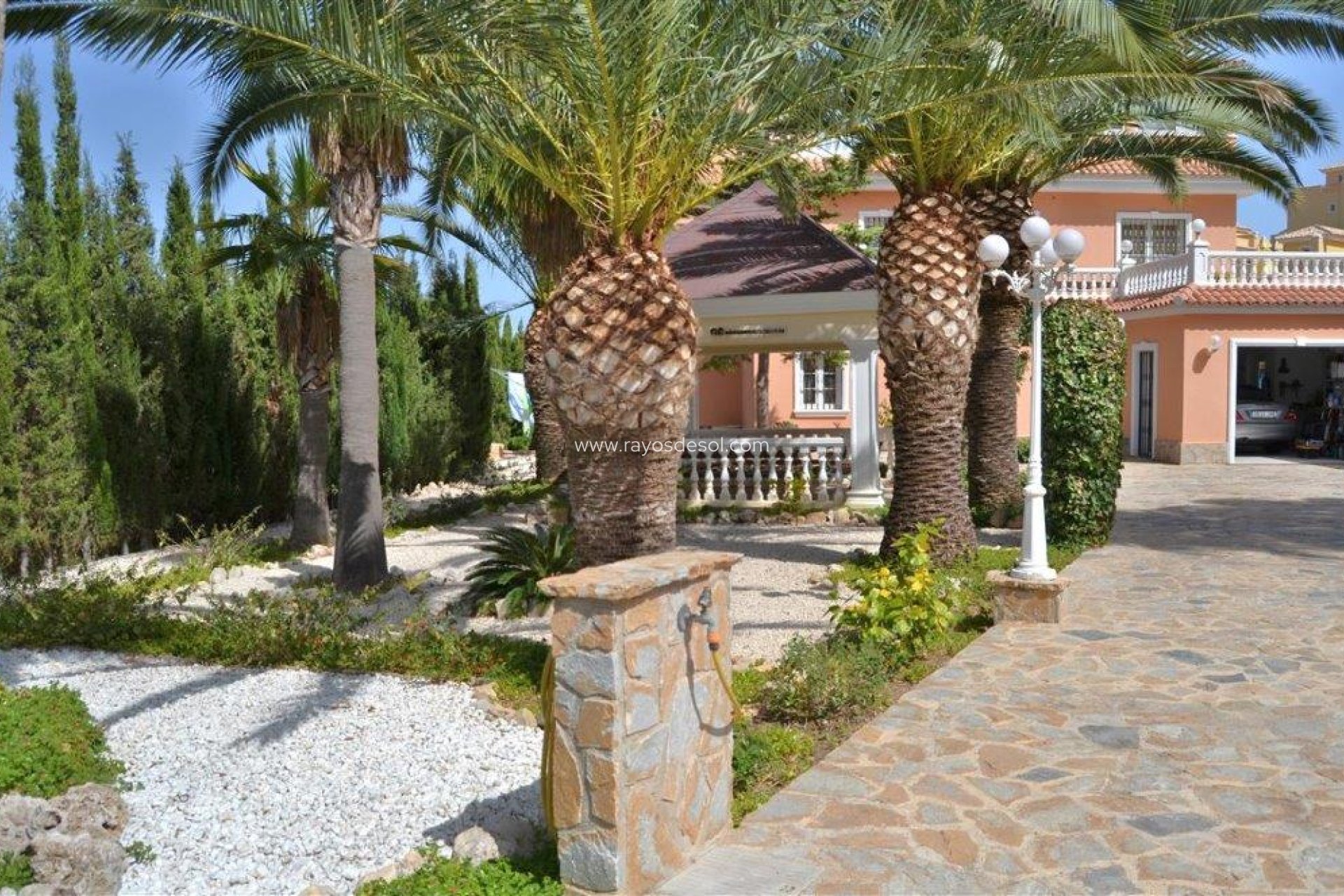 Resale - Villa - Calpe