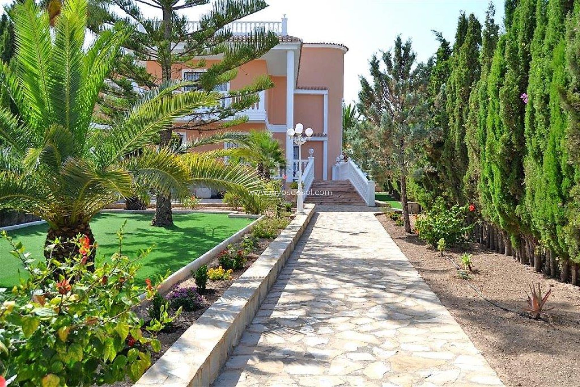 Resale - Villa - Calpe