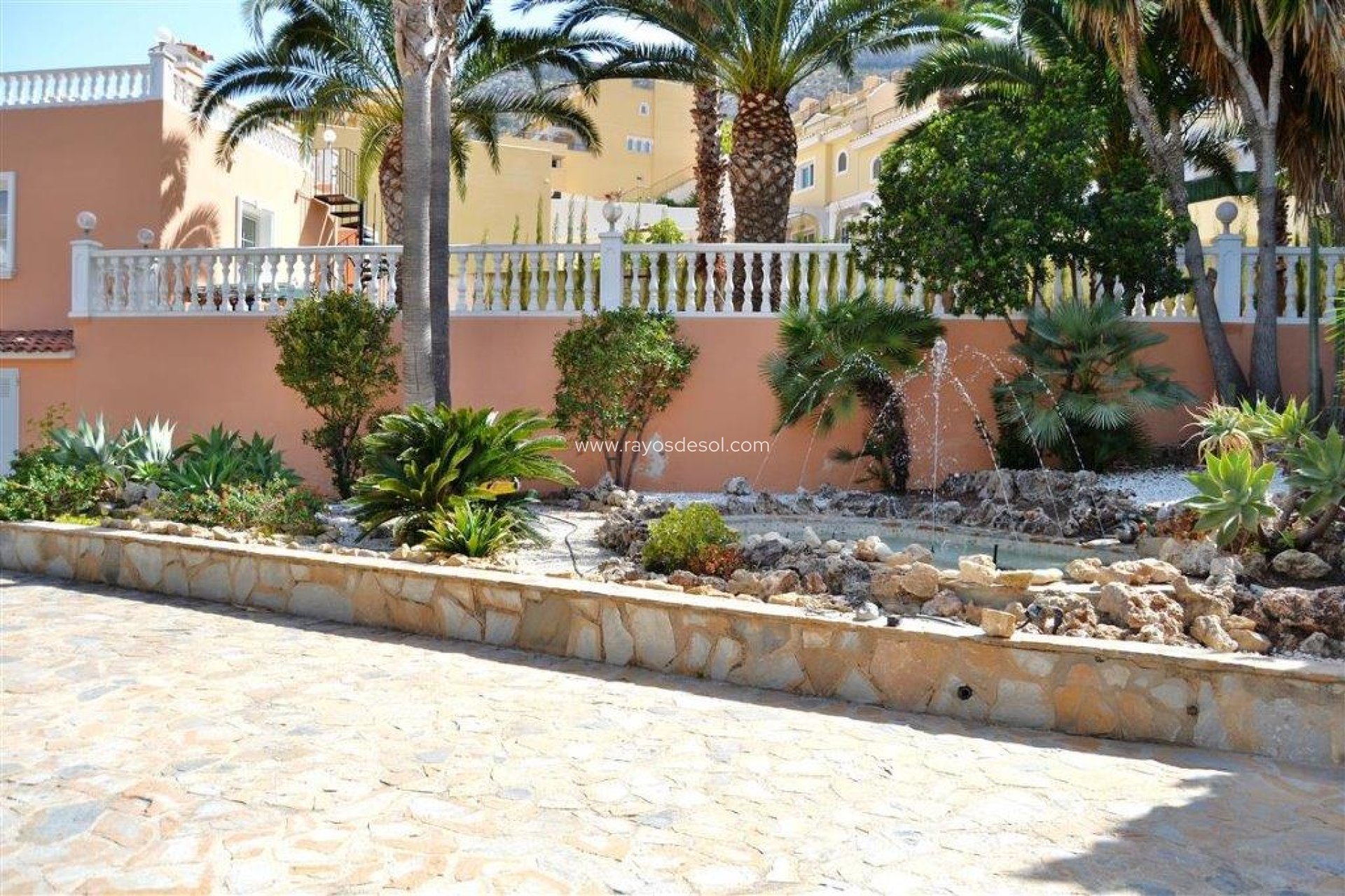 Resale - Villa - Calpe