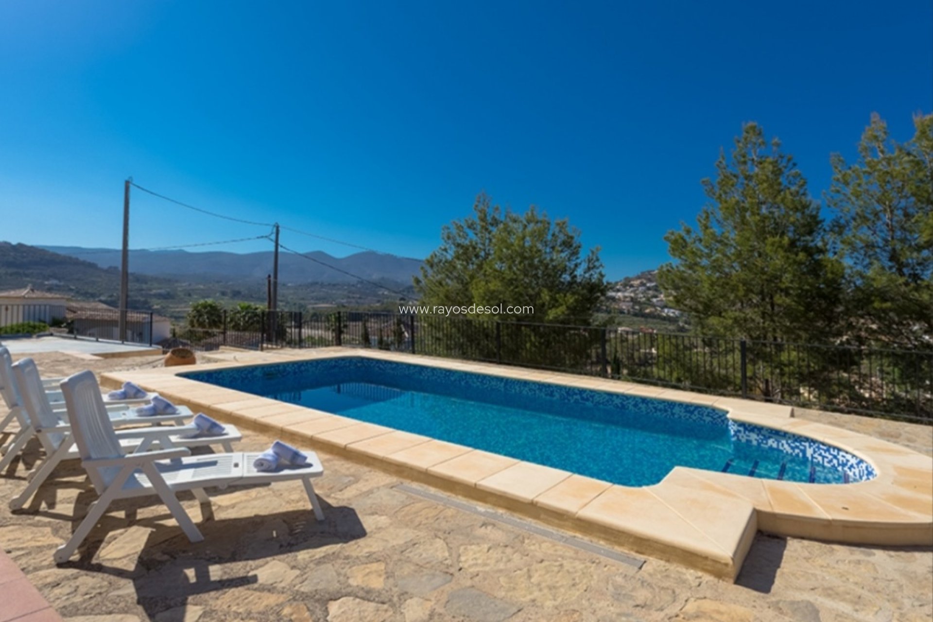 Resale - Villa - Calpe