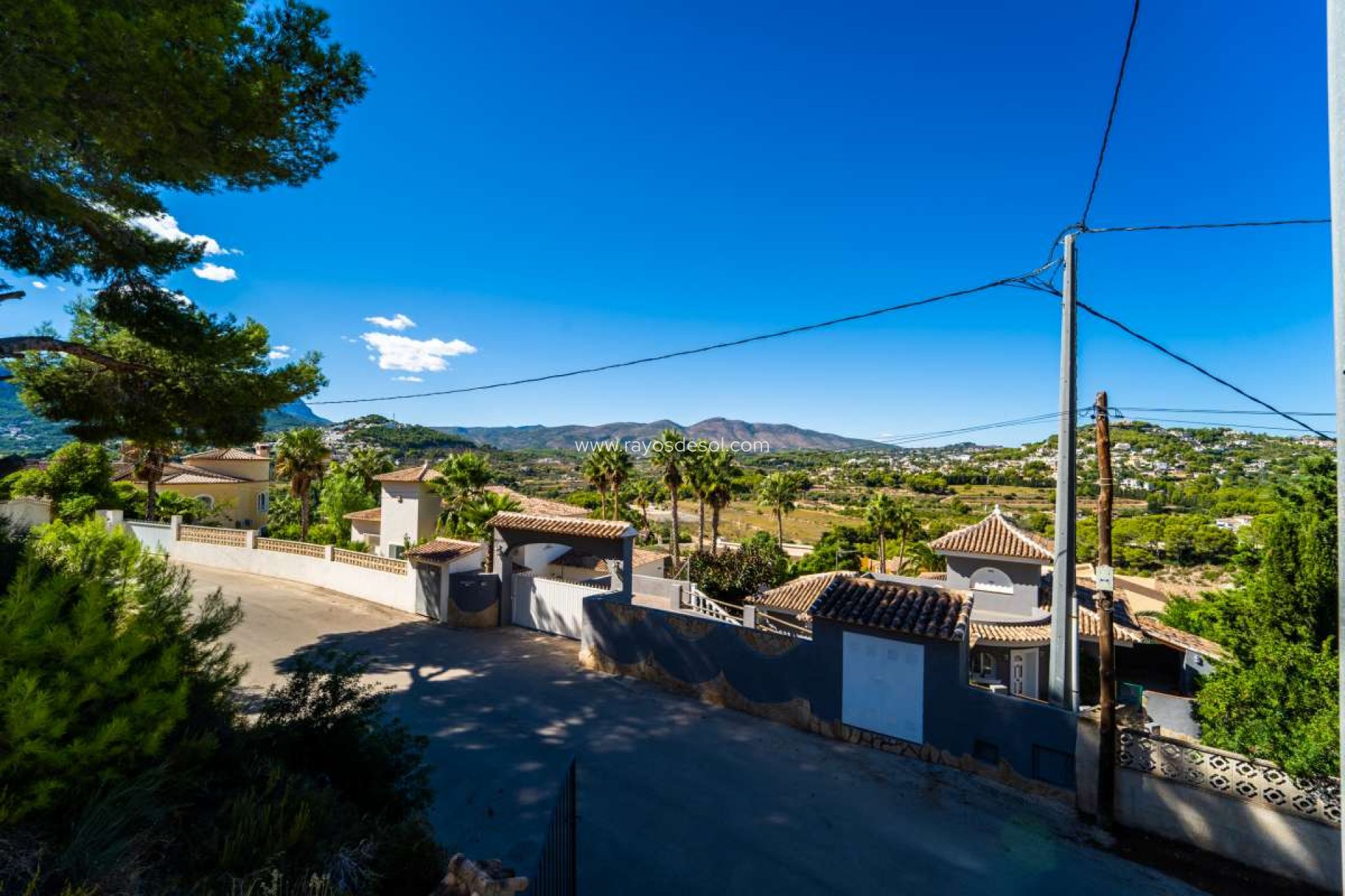 Resale - Villa - Calpe