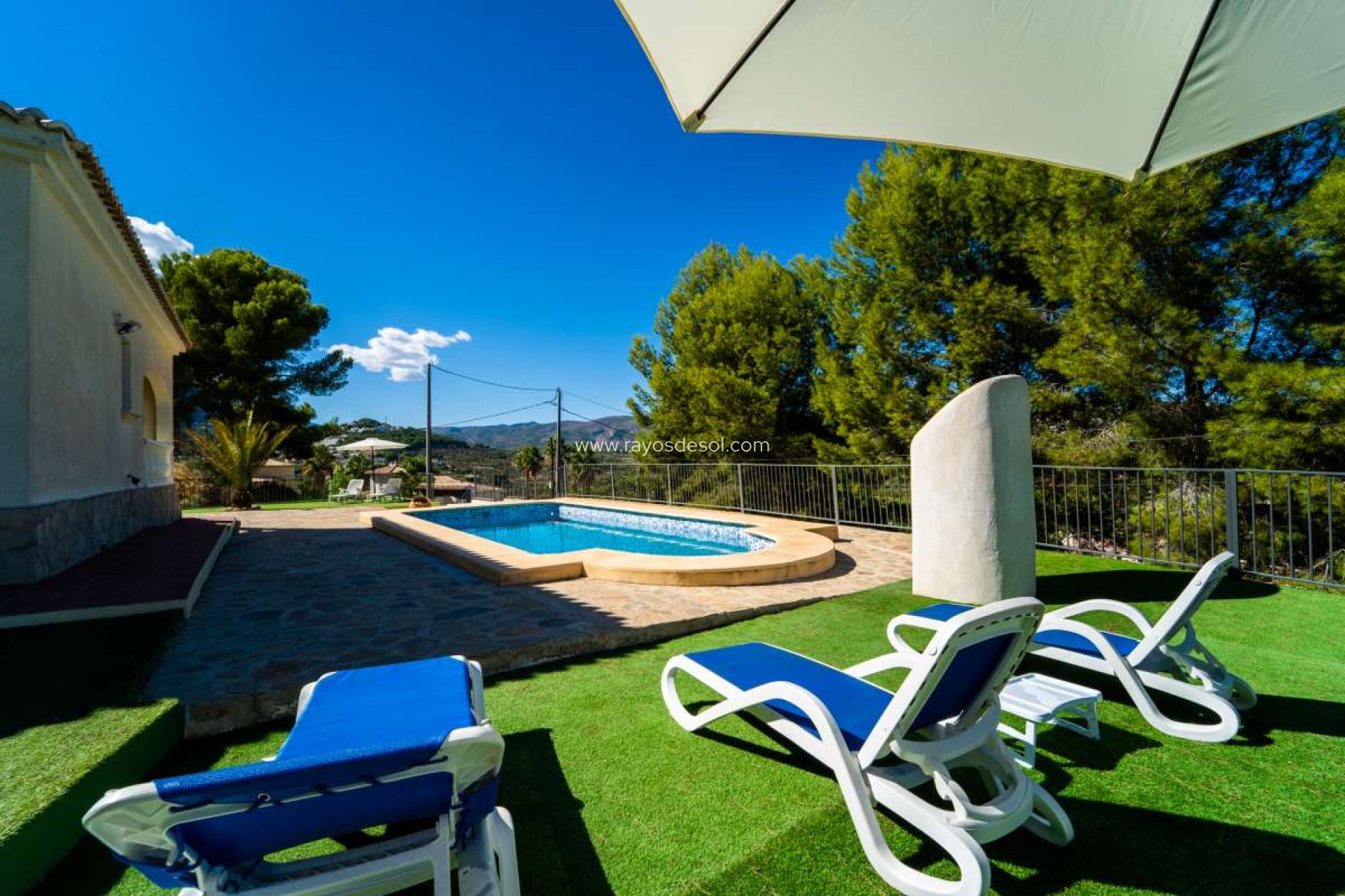 Resale - Villa - Calpe