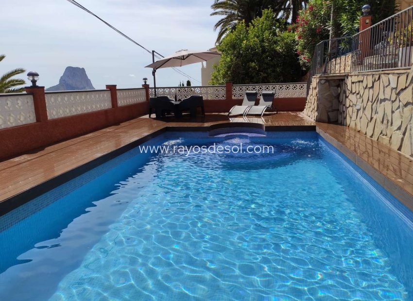 Resale - Villa - Calpe