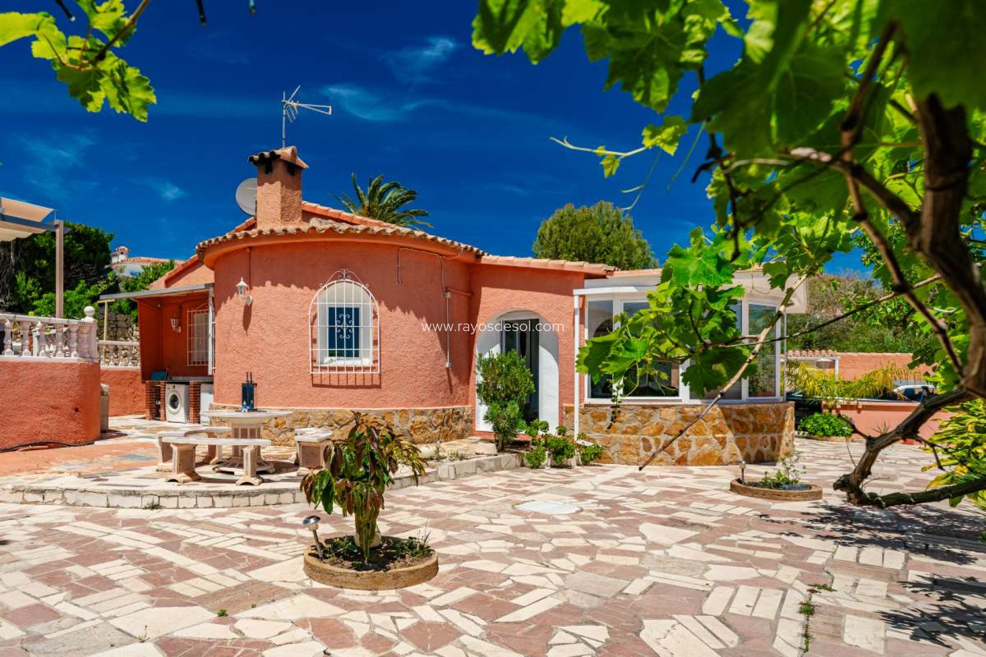 Resale - Villa - Calpe