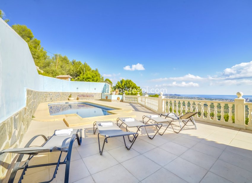 Resale - Villa - Calpe