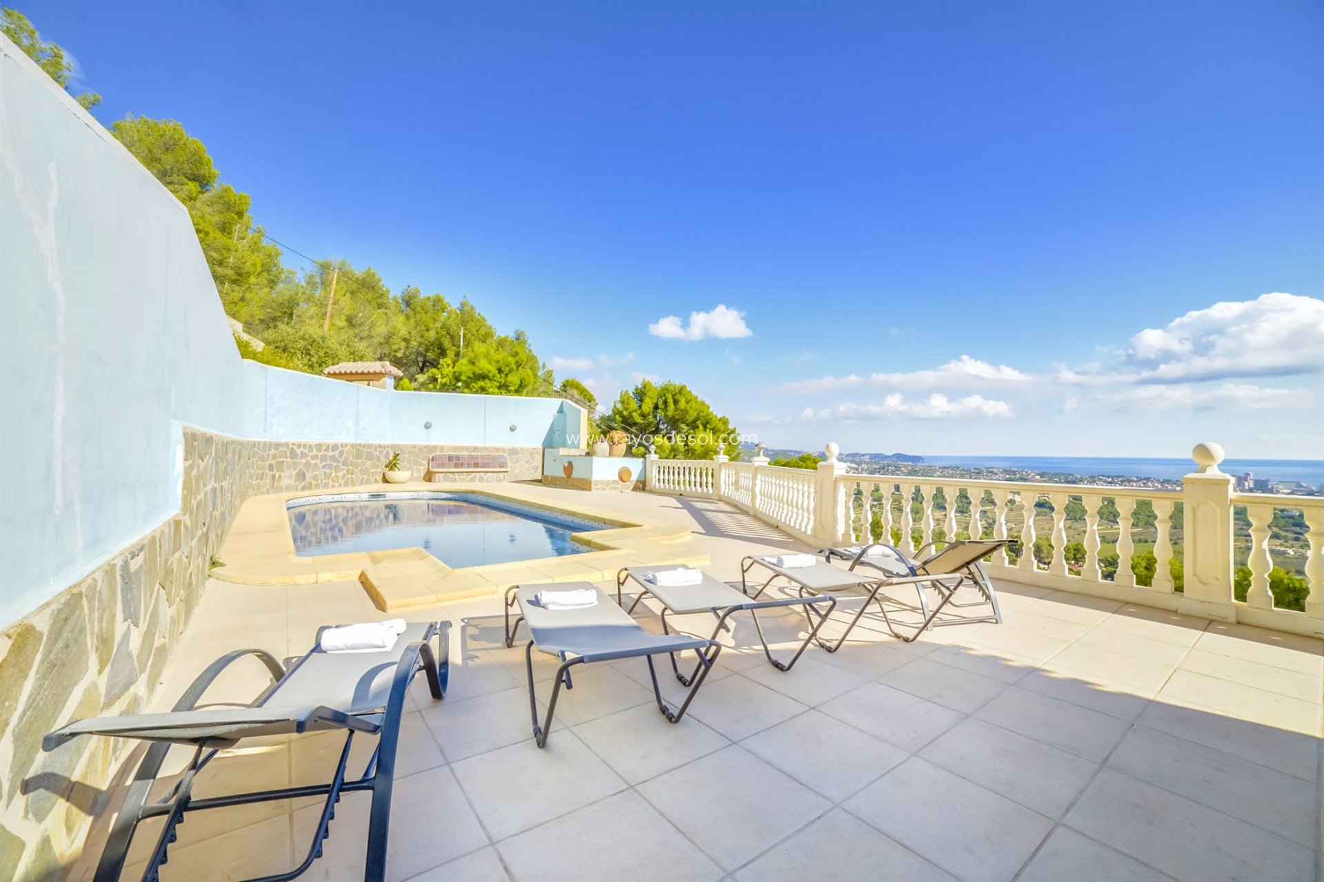 Resale - Villa - Calpe