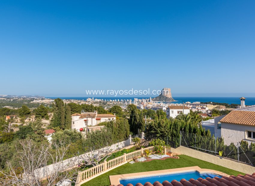 Resale - Villa - Calpe