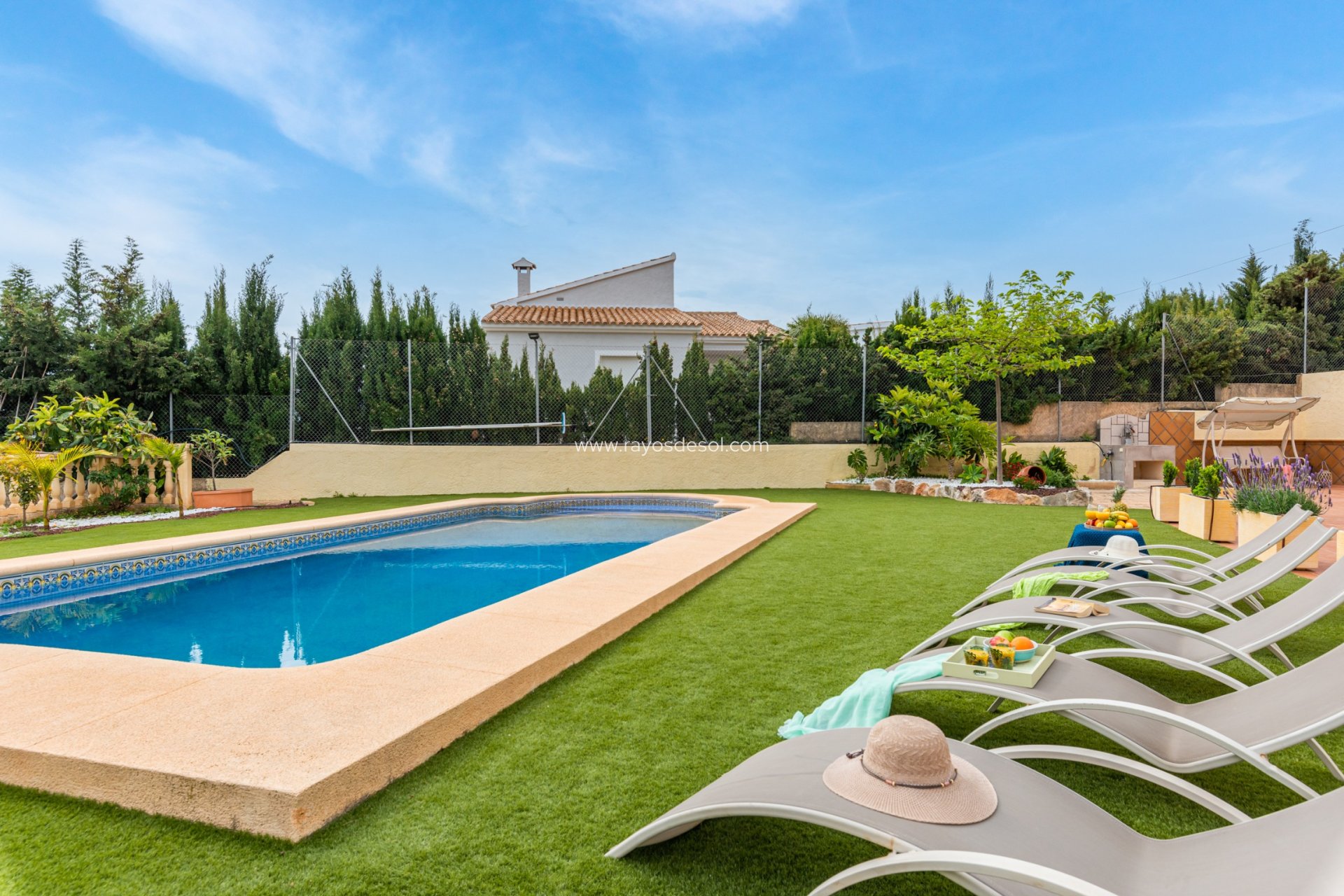 Resale - Villa - Calpe