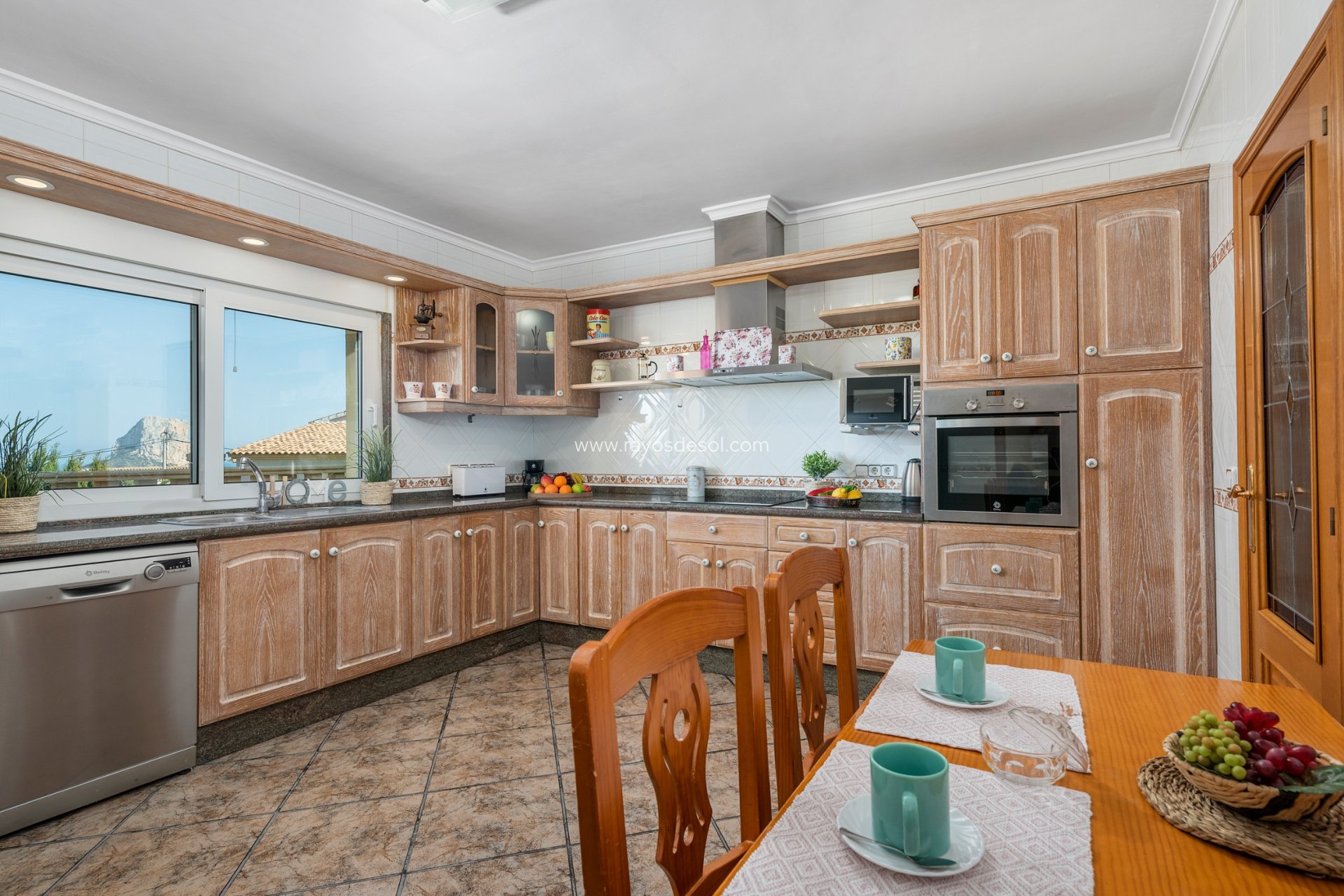 Resale - Villa - Calpe