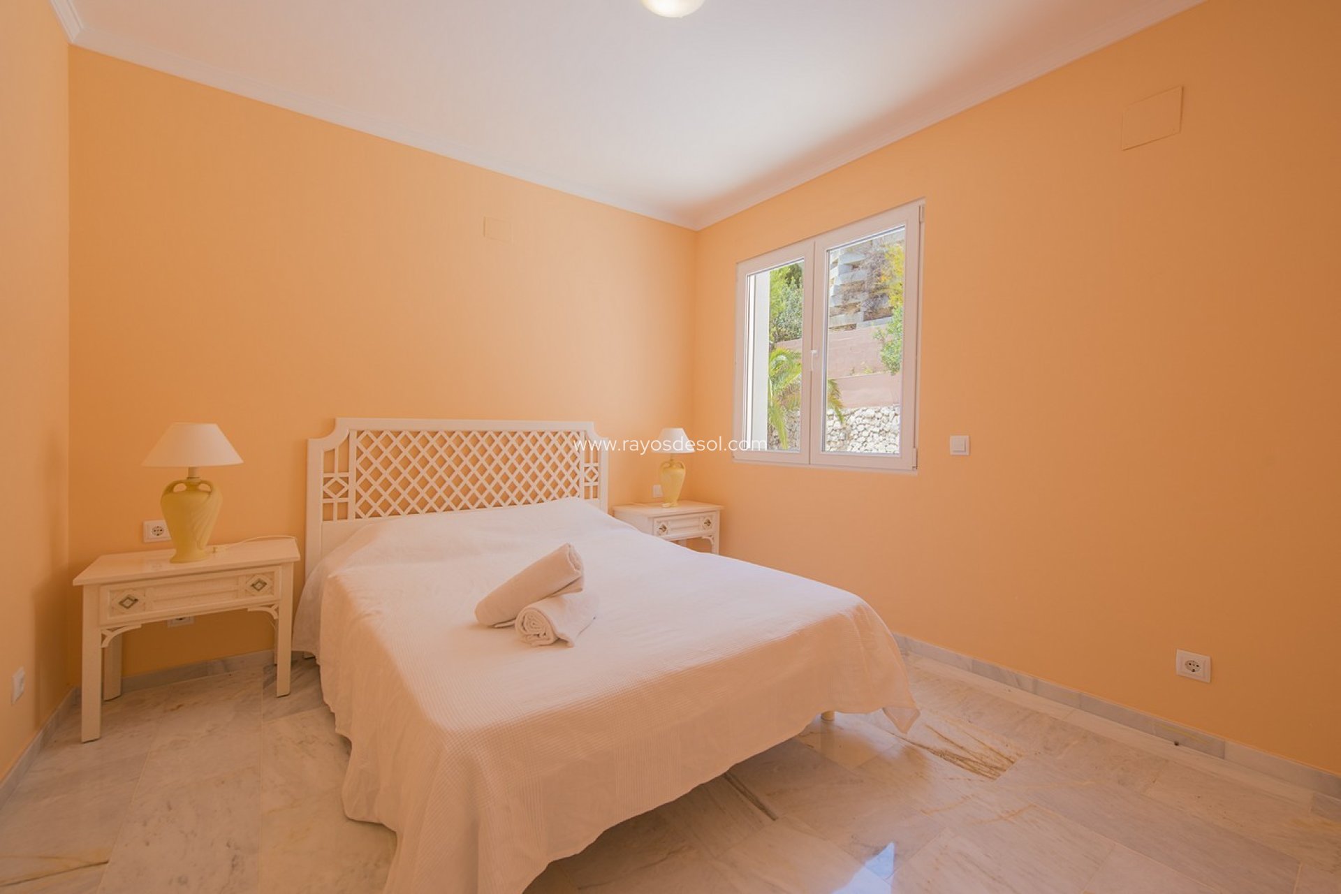 Resale - Villa - Calpe