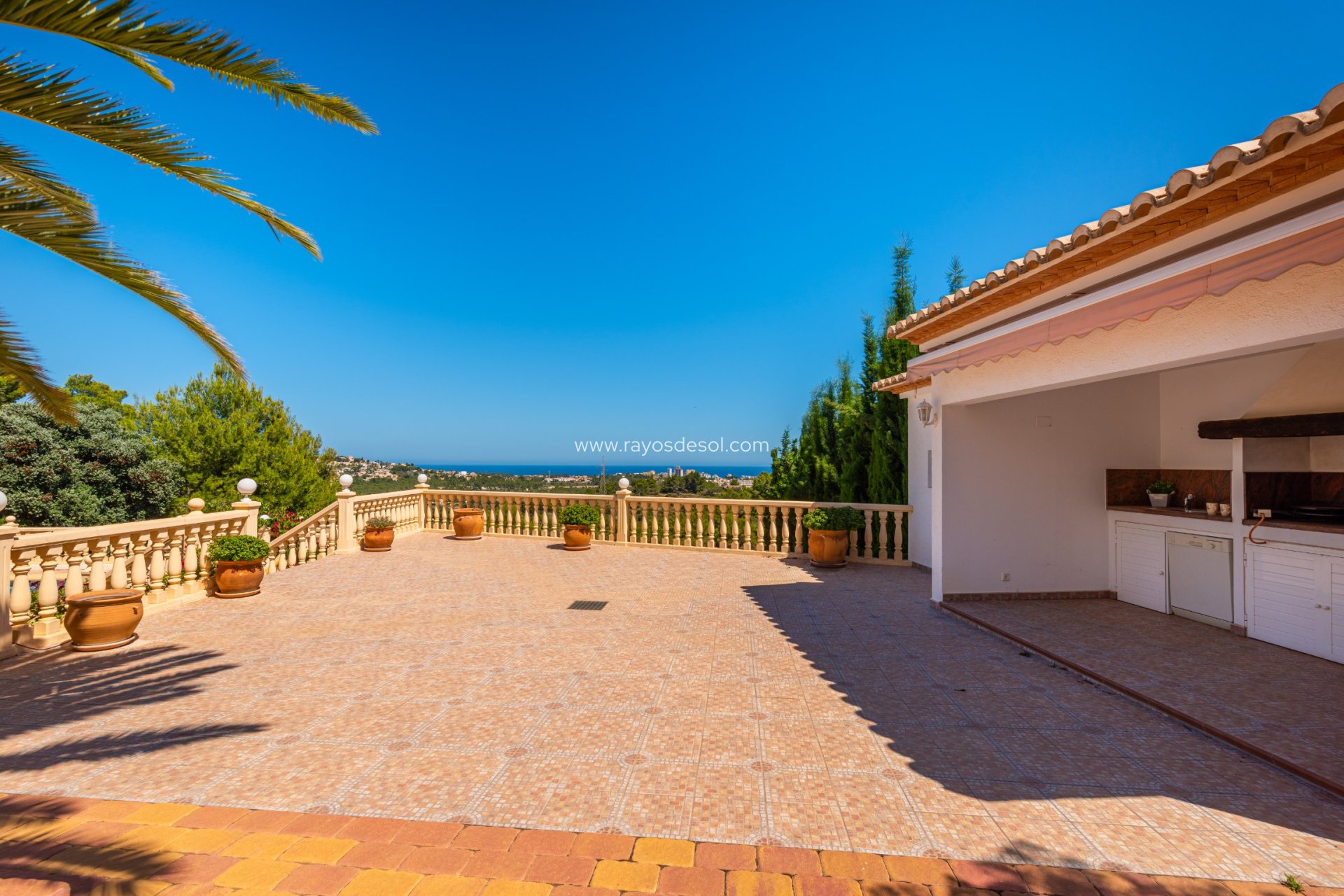 Resale - Villa - Calpe