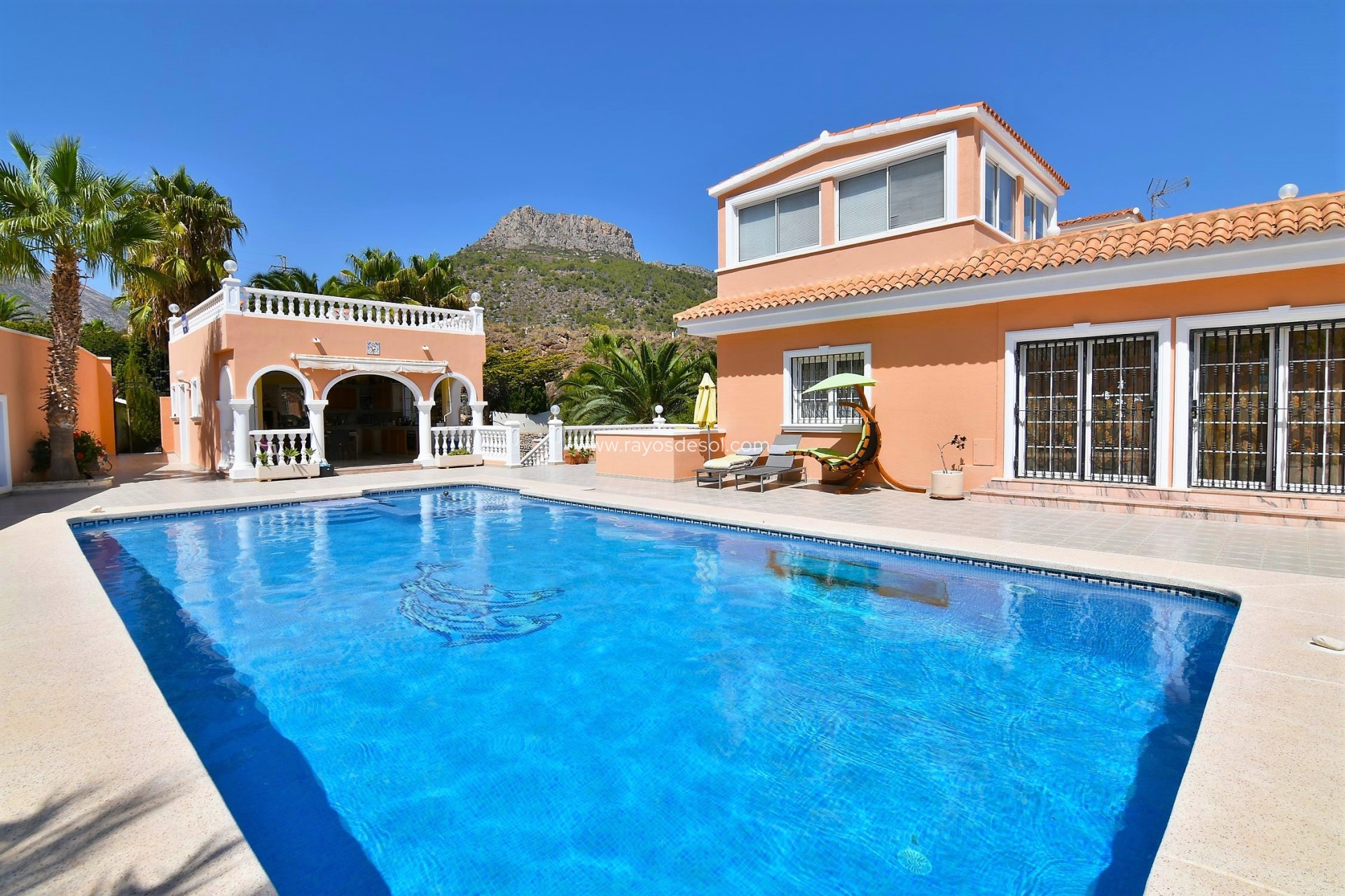 Resale - Villa - Calpe