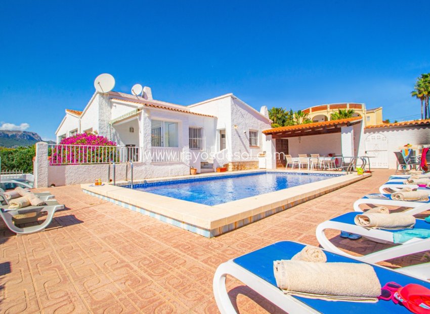 Resale - Villa - Calpe