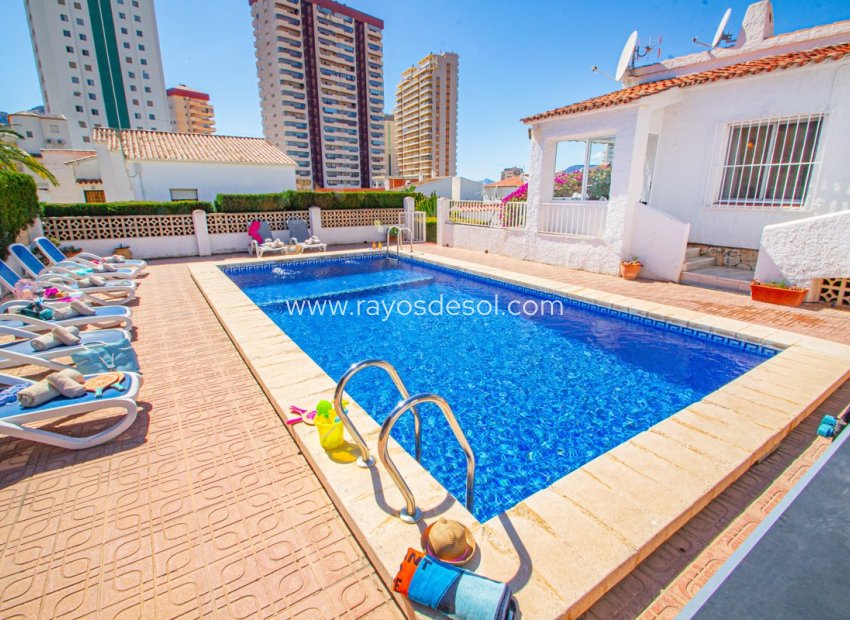 Resale - Villa - Calpe