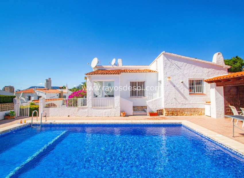 Resale - Villa - Calpe