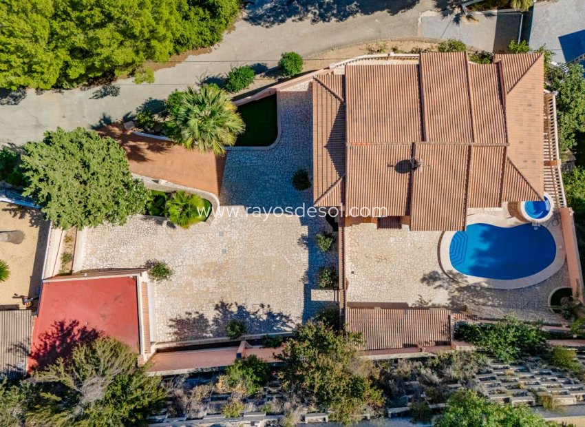 Resale - Villa - Calpe