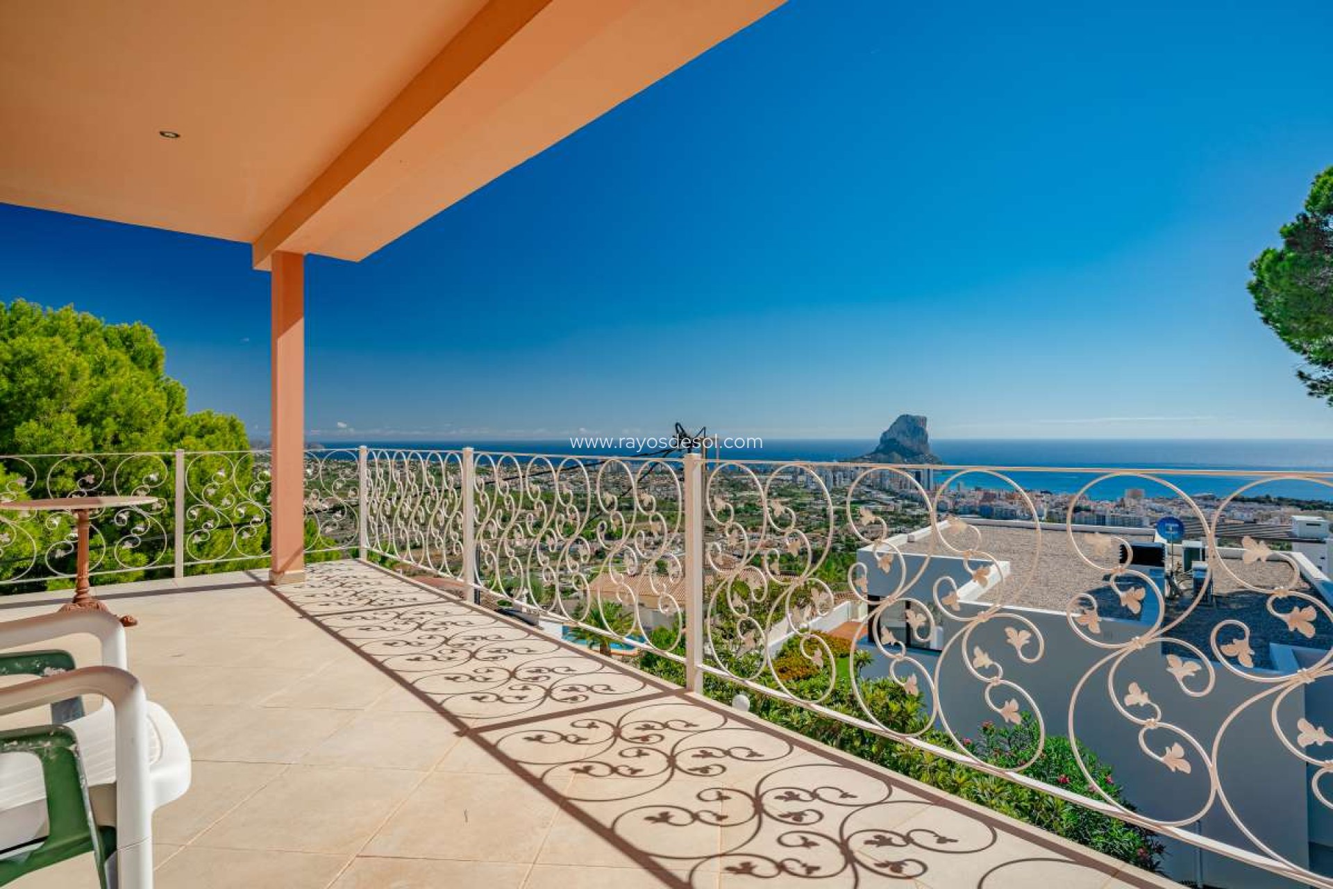 Resale - Villa - Calpe