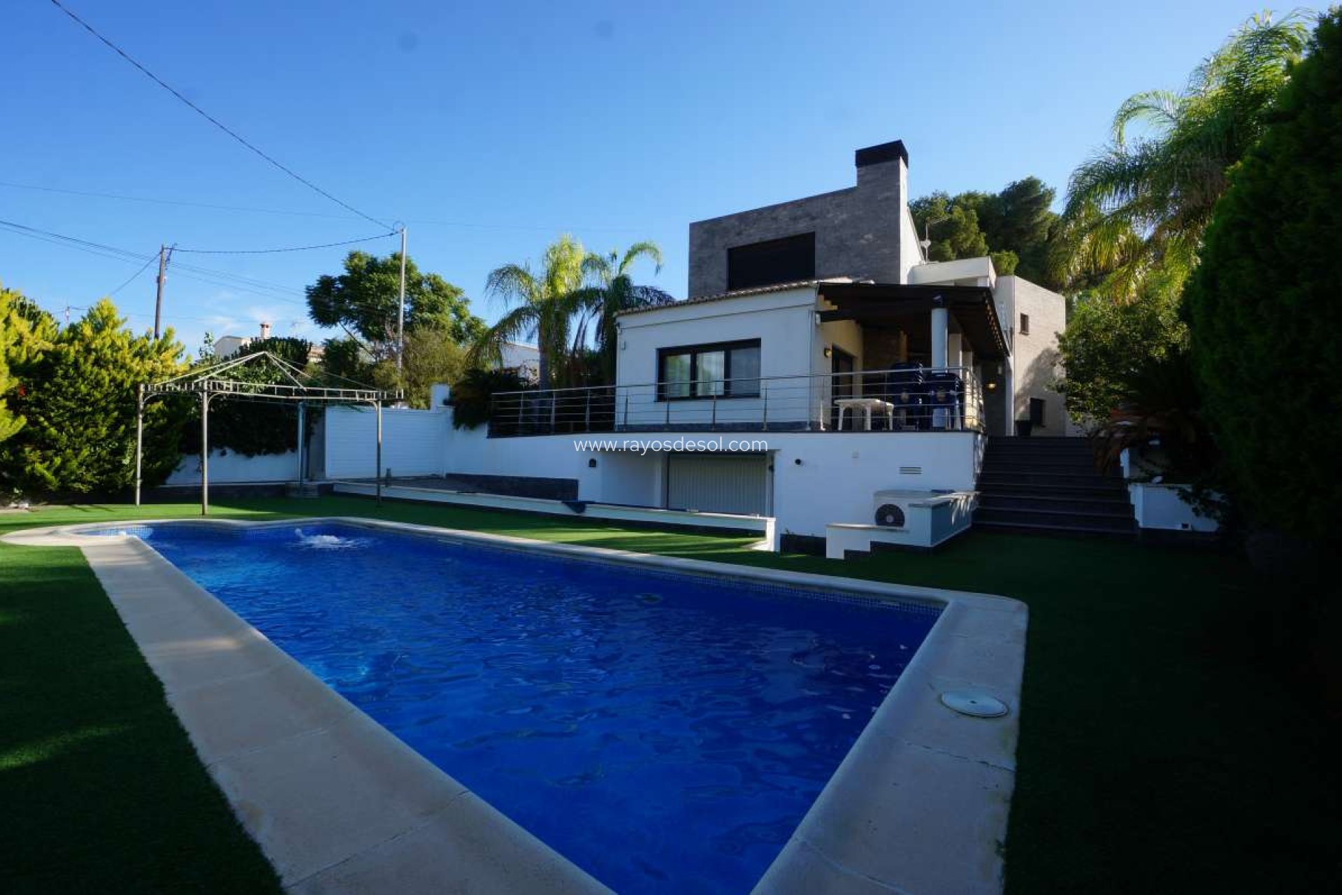 Resale - Villa - Calpe