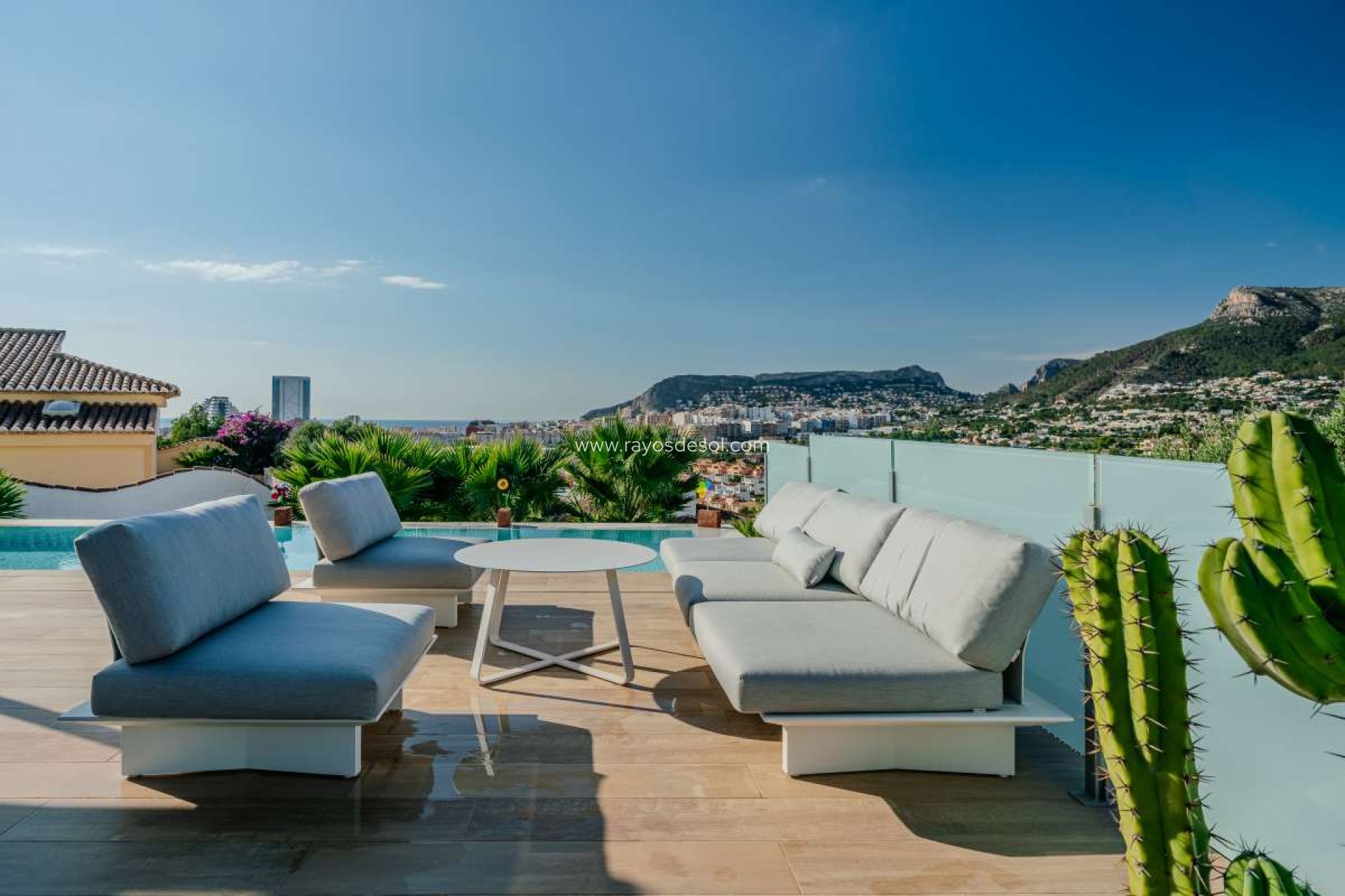 Resale - Villa - Calpe