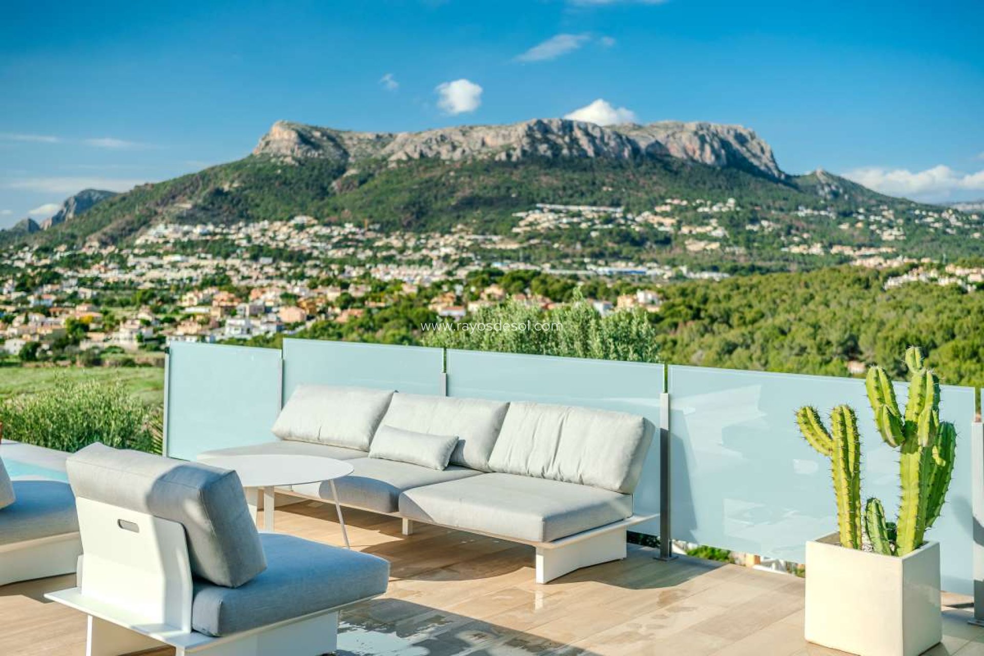 Resale - Villa - Calpe