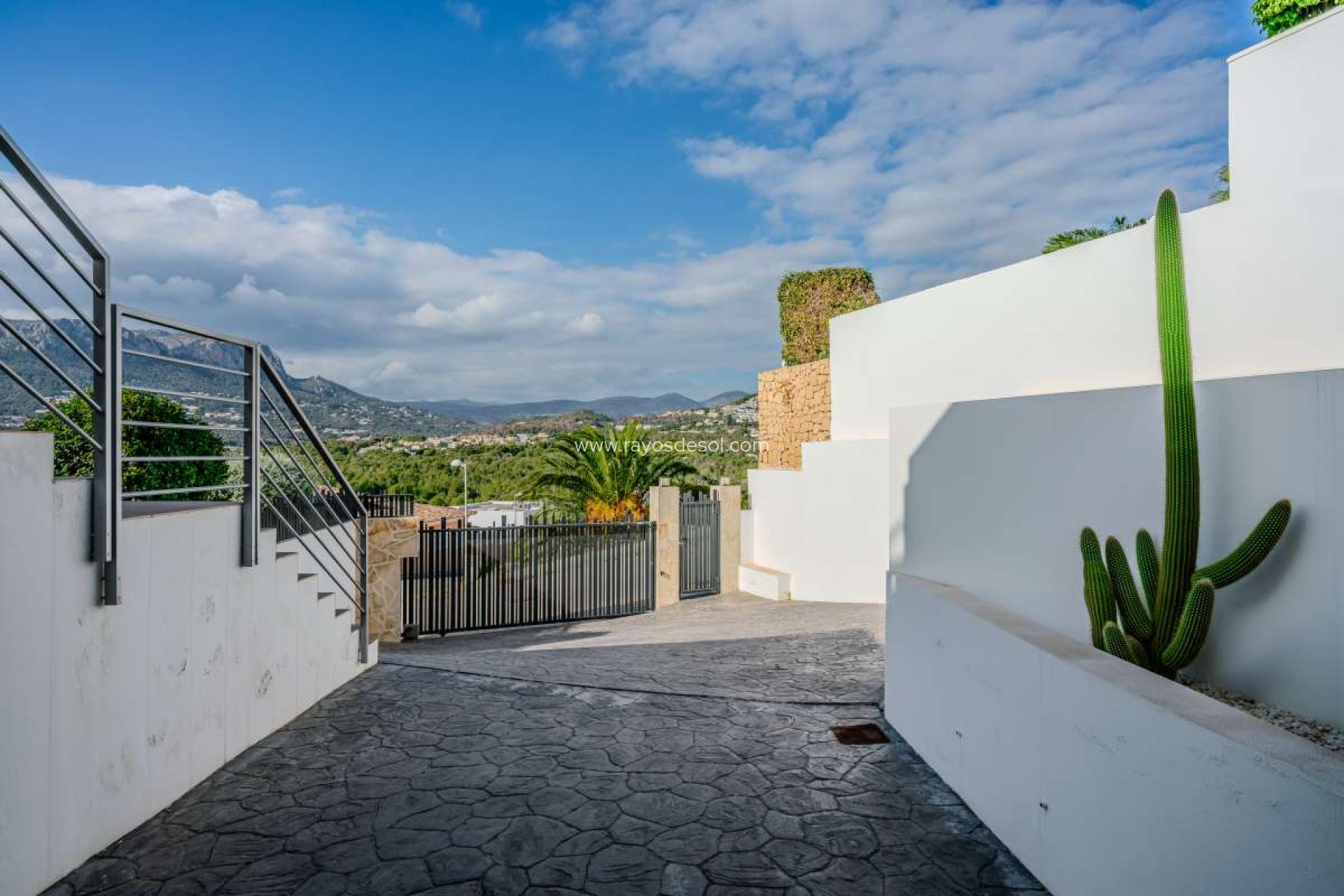 Resale - Villa - Calpe