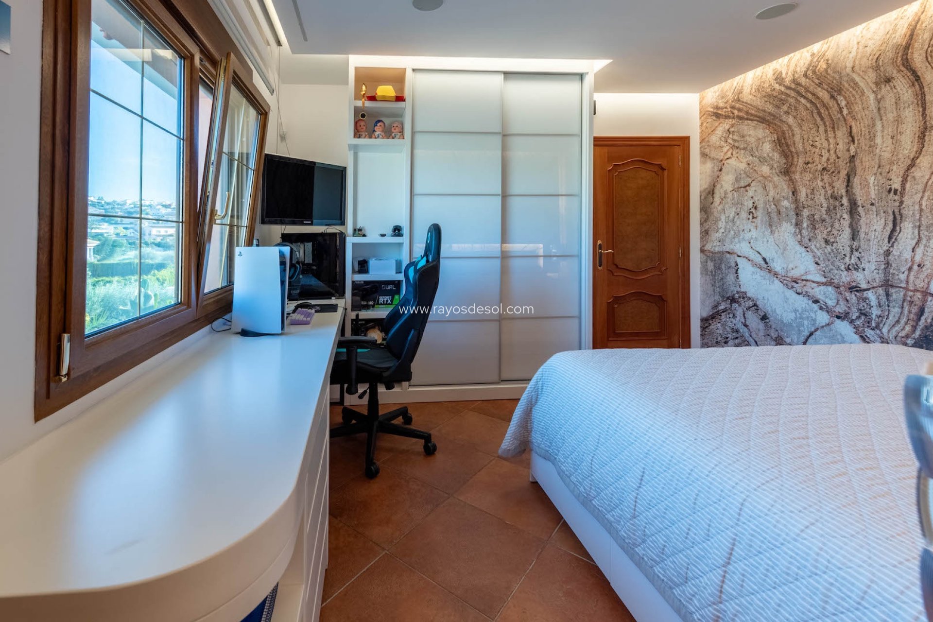 Resale - Villa - Calpe