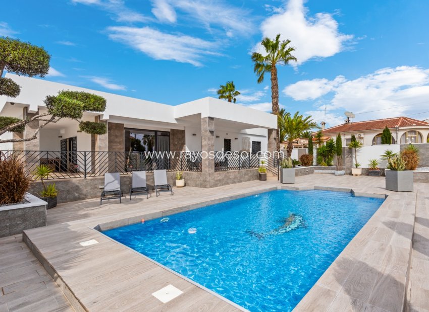 Resale - Villa - Ciudad Quesada/Rojales - Rojales