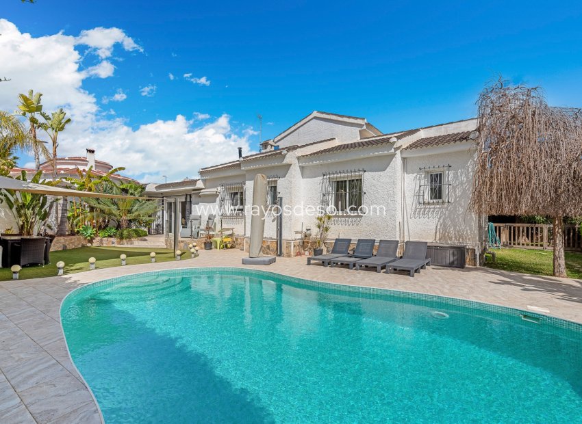 Resale - Villa - Ciudad Quesada/Rojales - Rojales