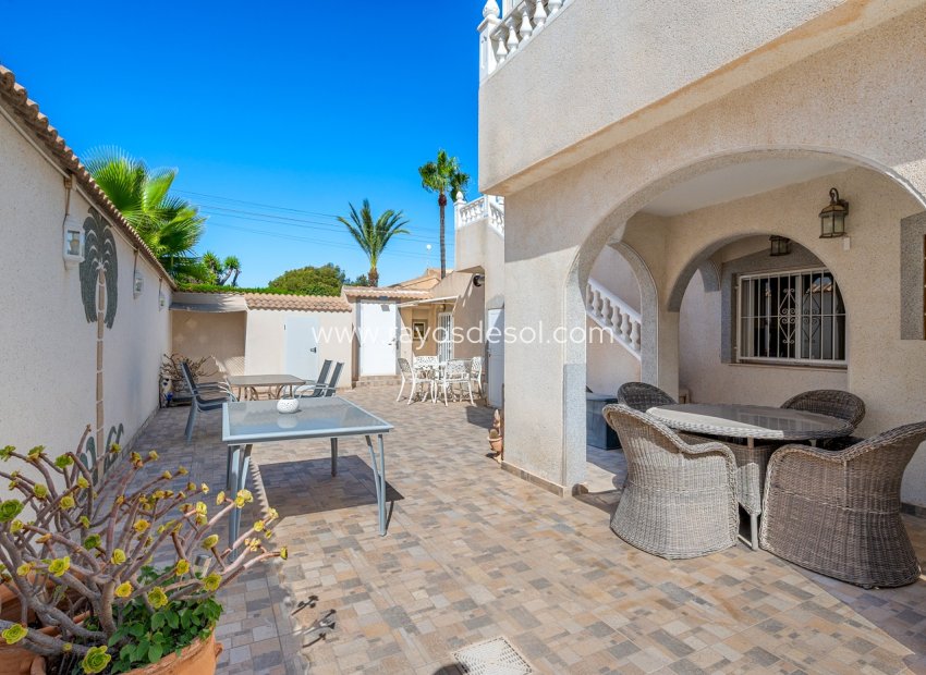 Resale - Villa - Ciudad Quesada/Rojales - Rojales