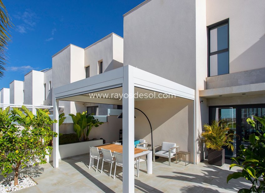 Resale - Villa - Ciudad Quesada/Rojales - Rojales