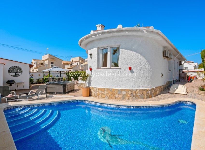 Resale - Villa - Ciudad Quesada/Rojales - Rojales