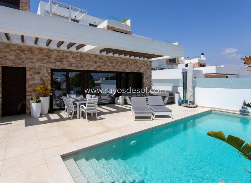 Resale - Villa - Ciudad Quesada/Rojales - Rojales