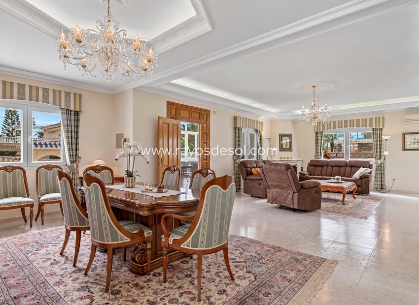 Resale - Villa - Ciudad Quesada/Rojales - Rojales