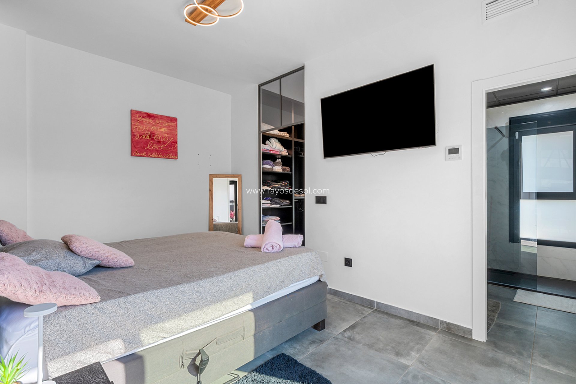 Resale - Villa - Daya Nueva