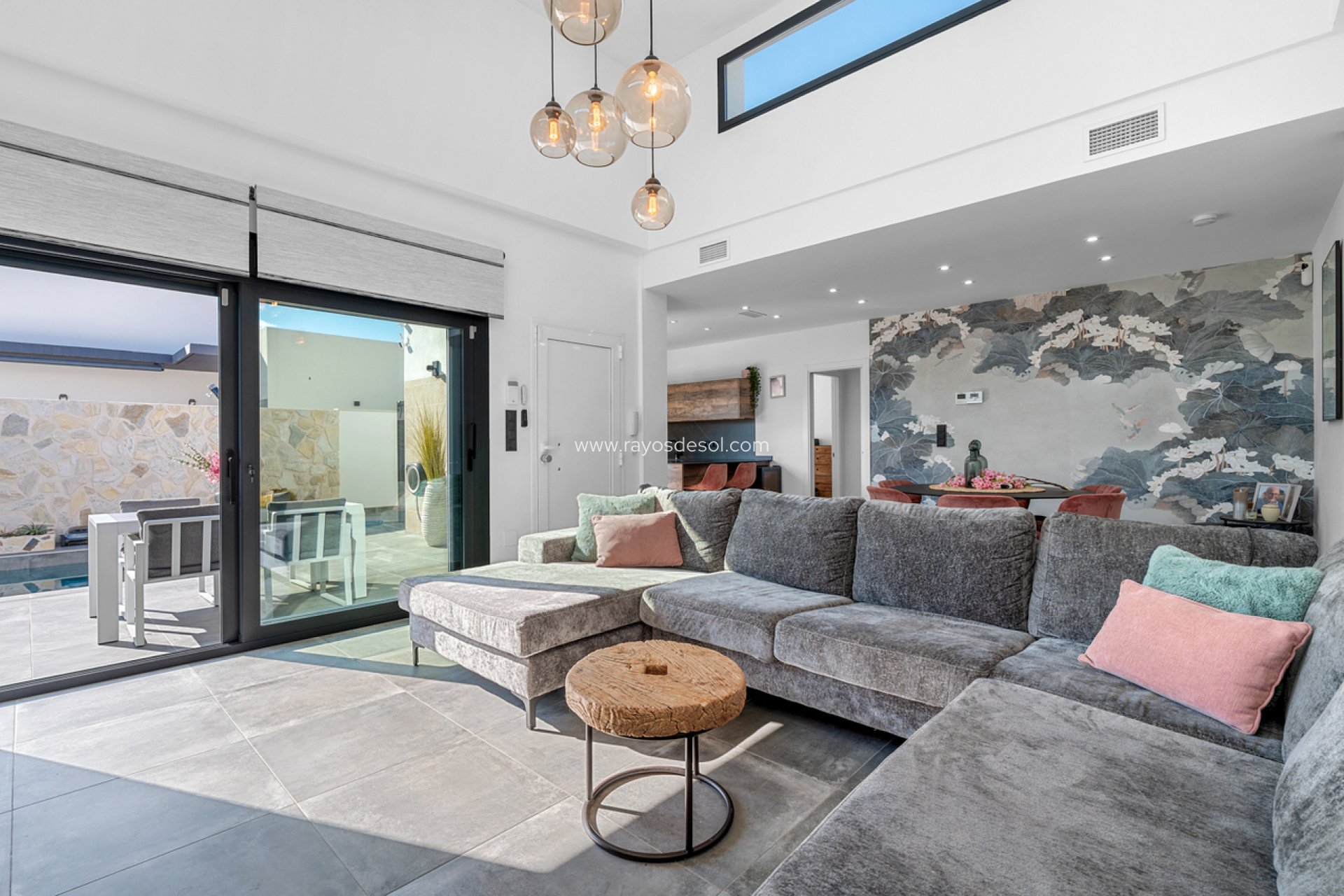 Resale - Villa - Daya Nueva