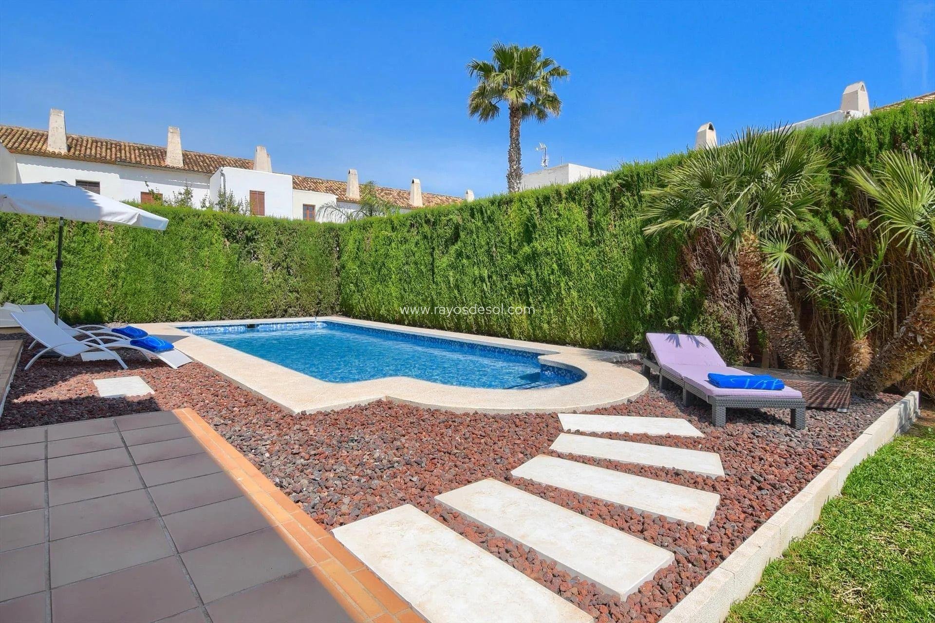 Resale - Villa - Denia - La xara