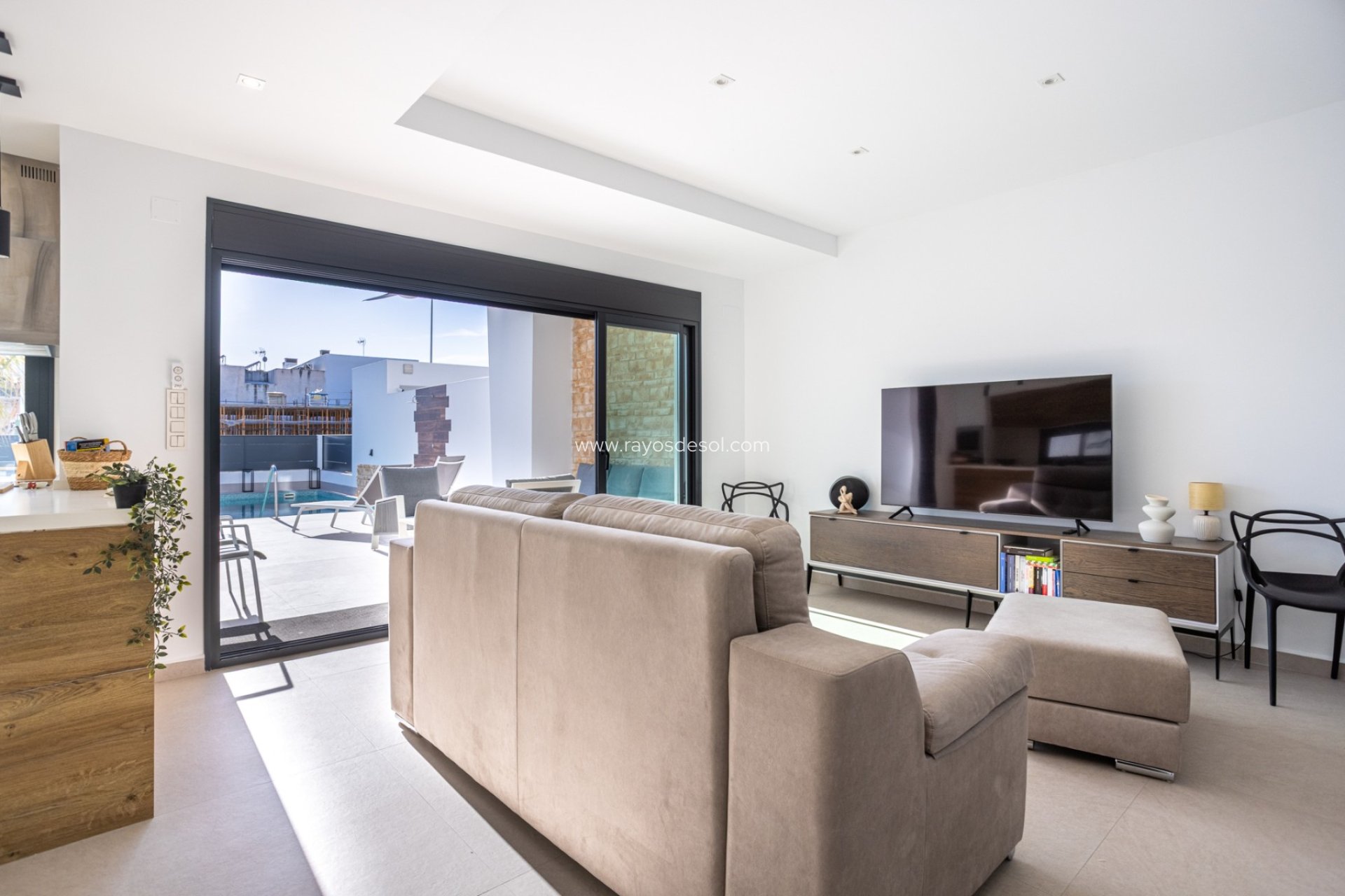 Resale - Villa - Dolores