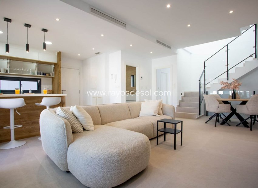 Resale - Villa - Dolores