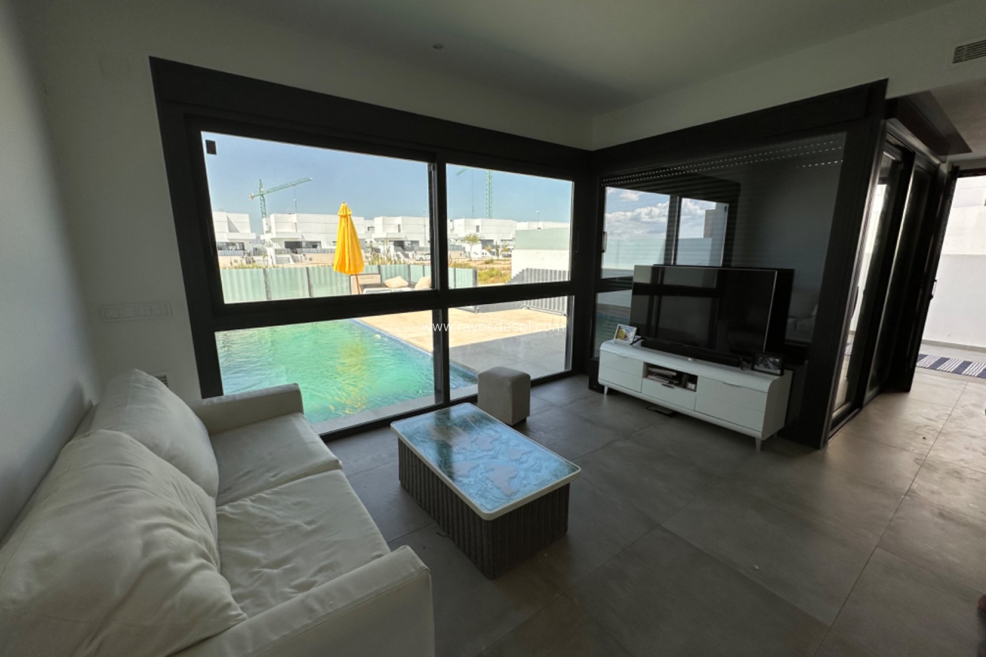 Resale - Villa - Dolores