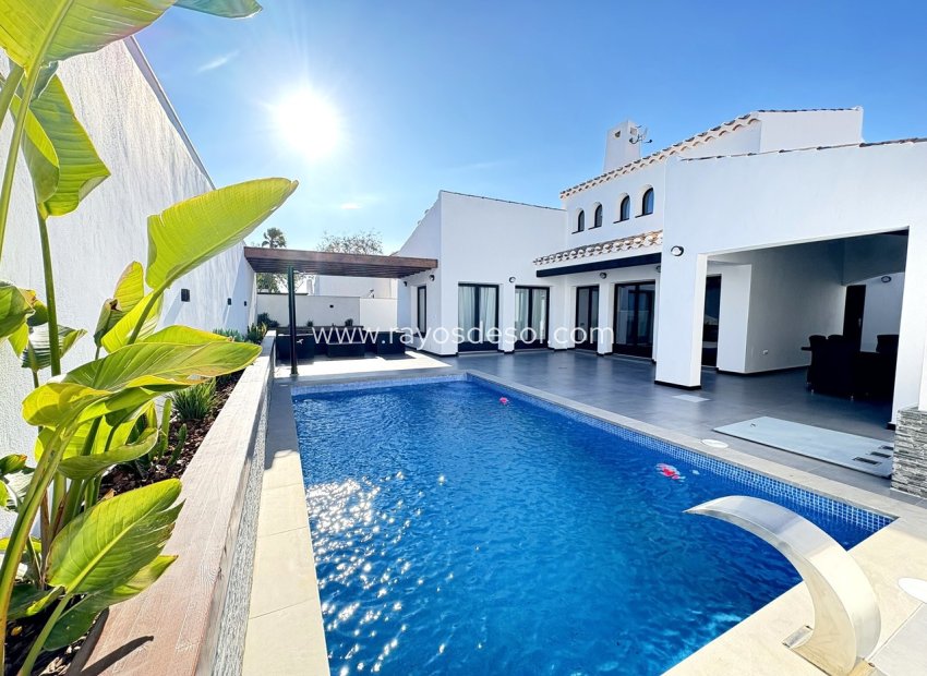 Resale - Villa - El Valle Golf Resort